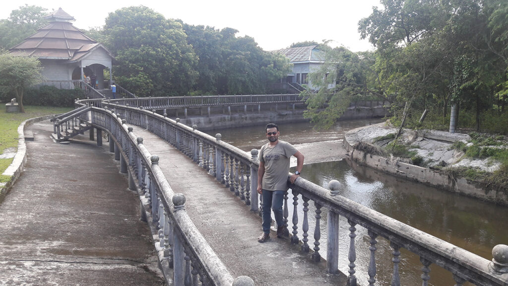 লেক সাইড, কাজী এন্ড কাজী টি এস্টট